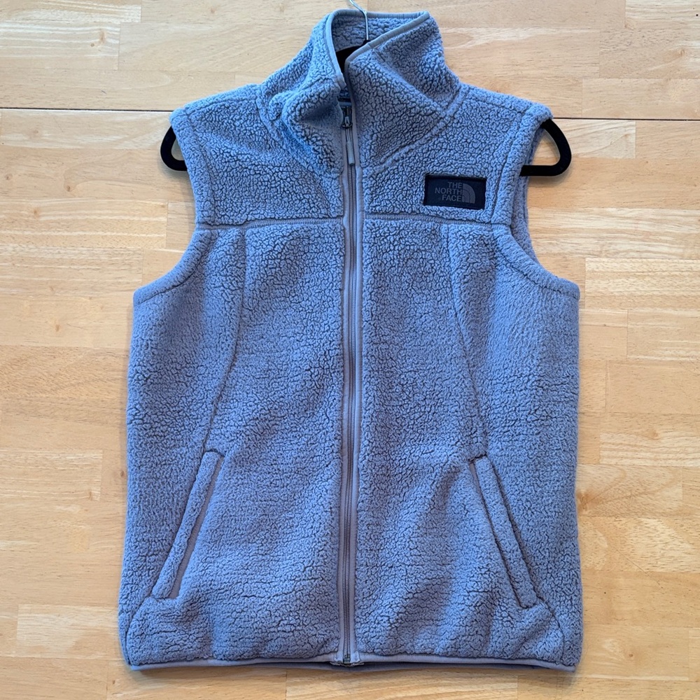 The North Face Women’s Campshire Sherpa Fleece Vest, Medium
